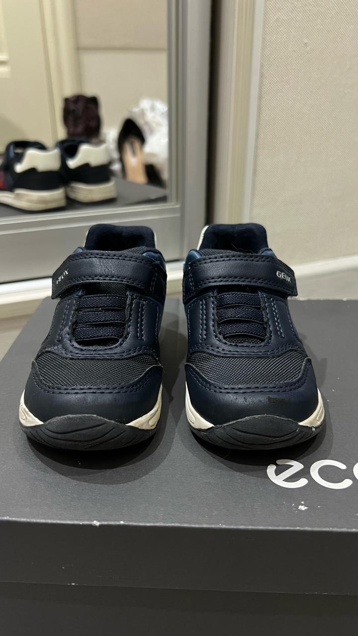 Кроссовки geox