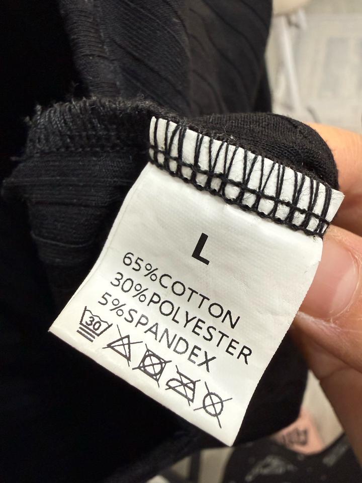 Кофта со спущенными плечами