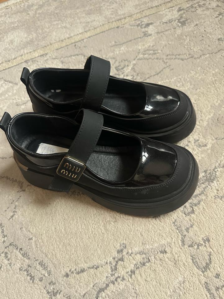 Чёрные лоферы Miu Miu 🖤