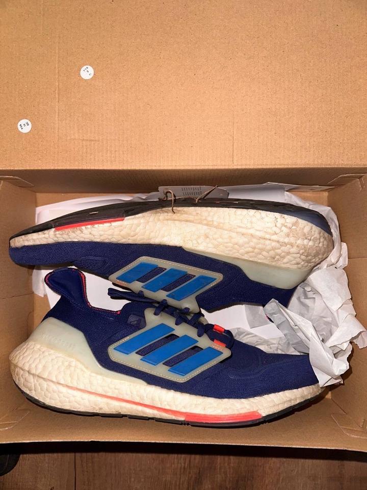 Оригинальные кроссовки Adidas