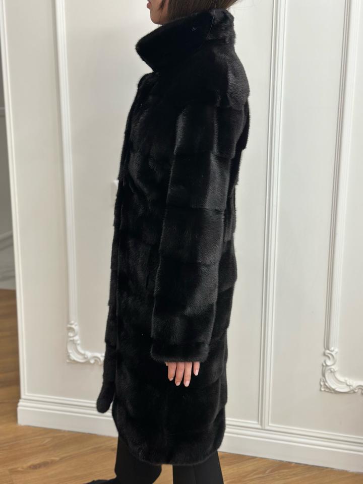 Продам норковую шубу blackglama