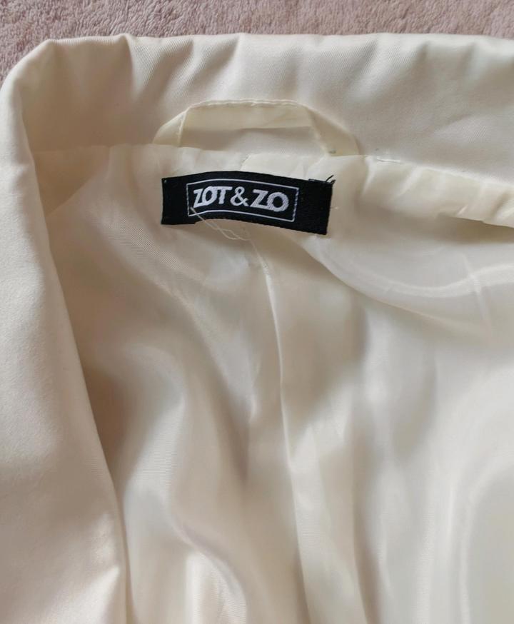 Атласный пиджак