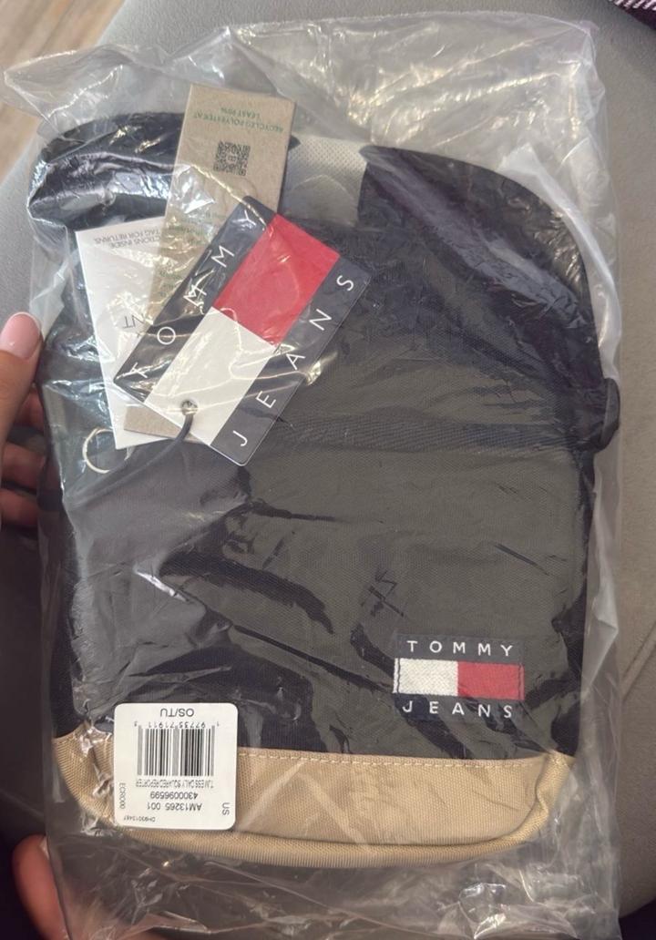 Барсетка Tommy Hilfiger