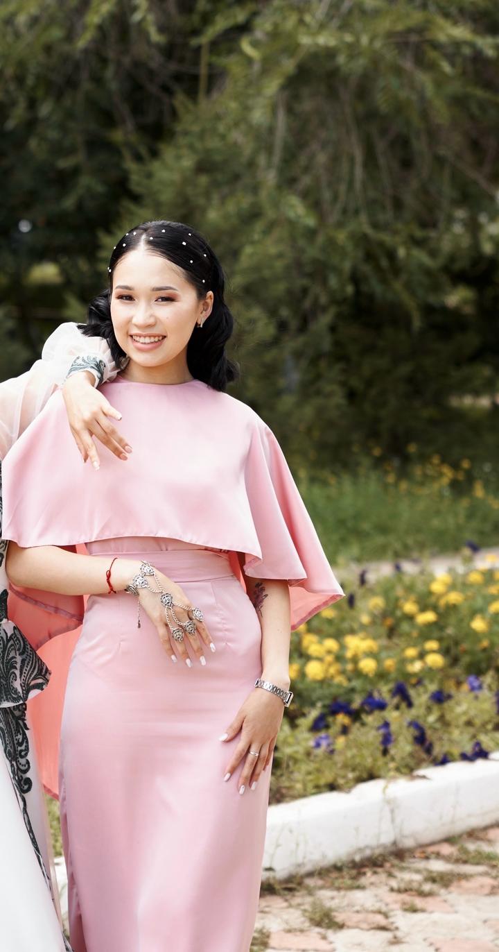 Вечернее платье