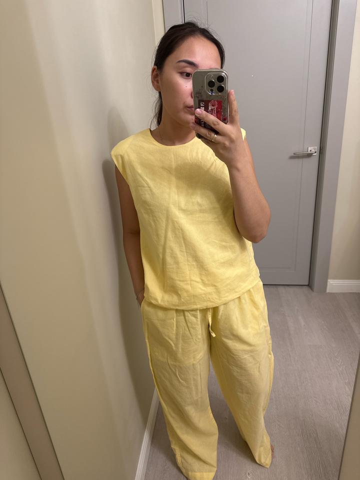 Льняная двойка в красивом желтом оттенке