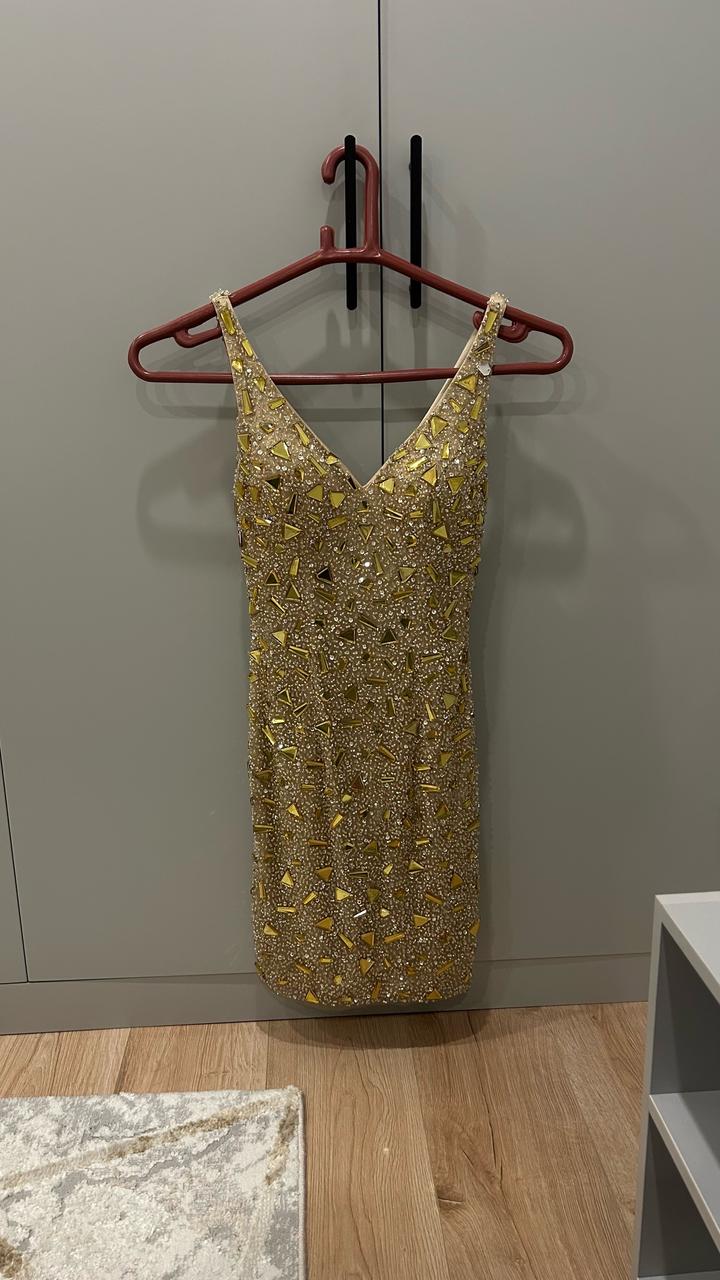 Вечернее платье