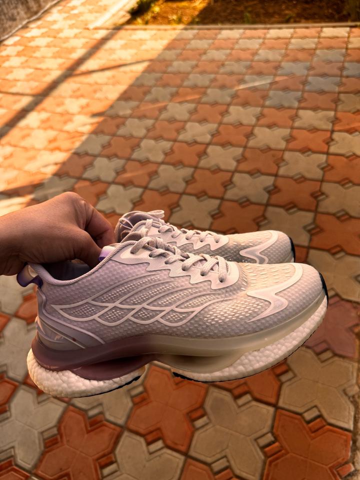 Кроссовки Greyder.