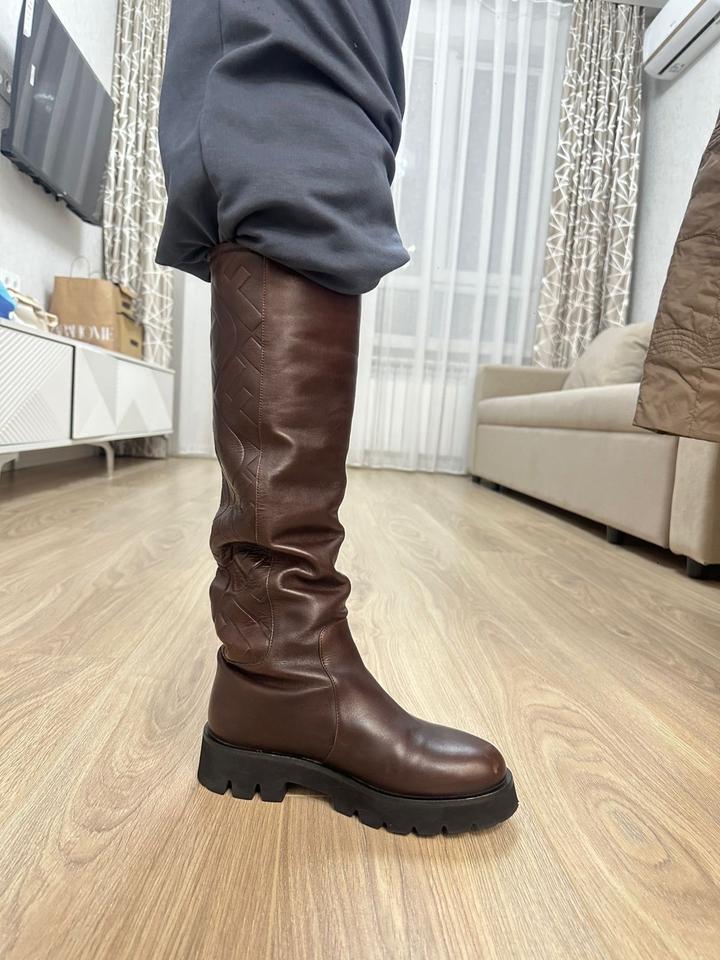 Кожаные сапоги