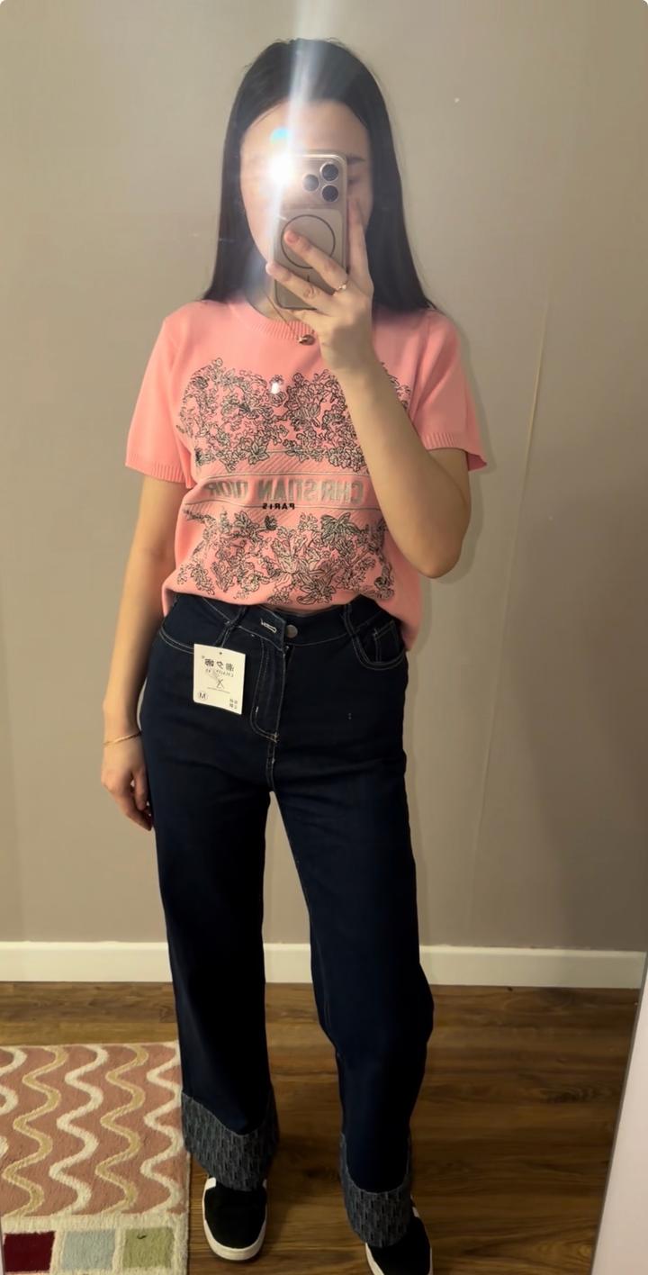 Розовая футболка(кофточка)