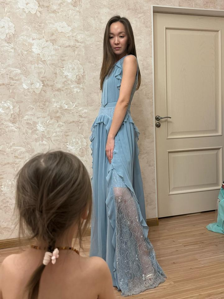 Платье вечернее