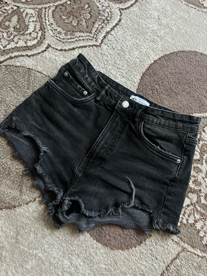 Черный шорты Zara