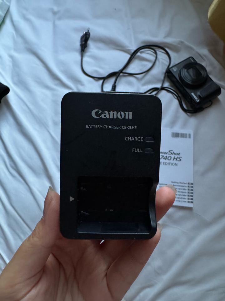 Canon PowerShot SX740 HS