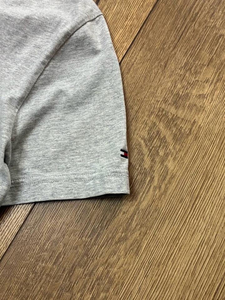 TH T-shirt