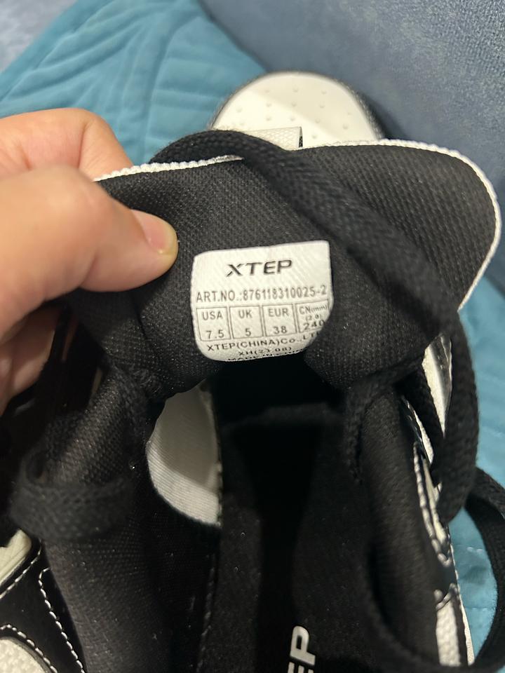 Кроссовки X-tep