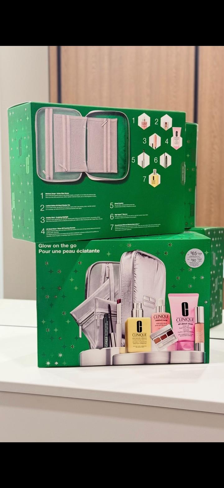 Black Honey Clinique блеск для губ