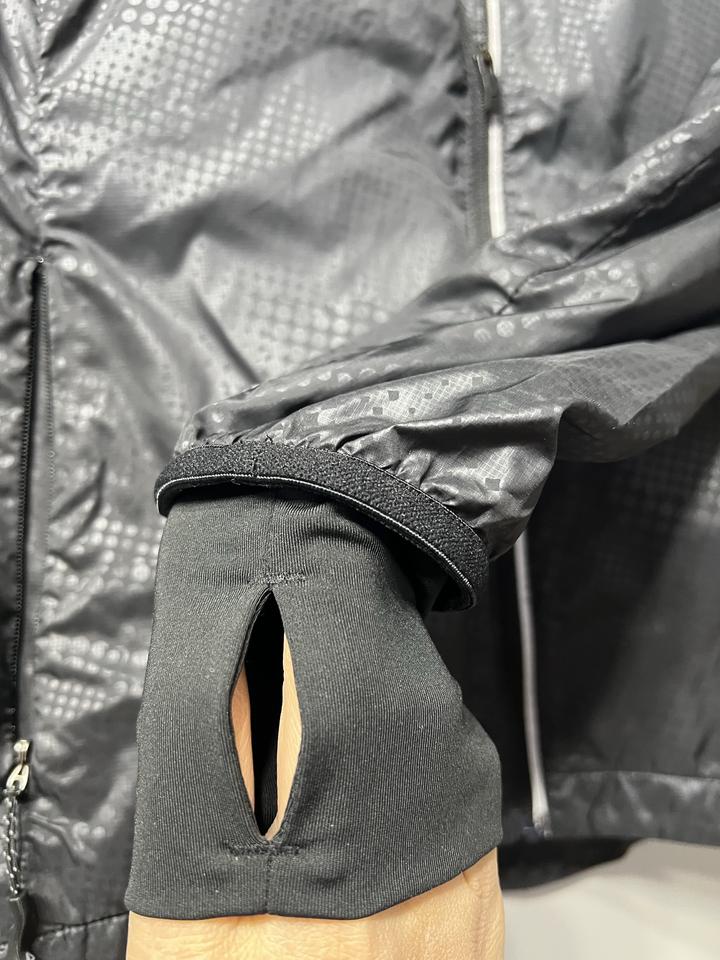 Куртка ветровка Reebok