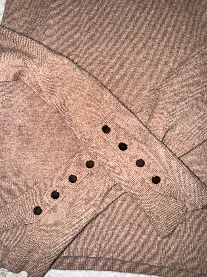 коричневая кофта Zara