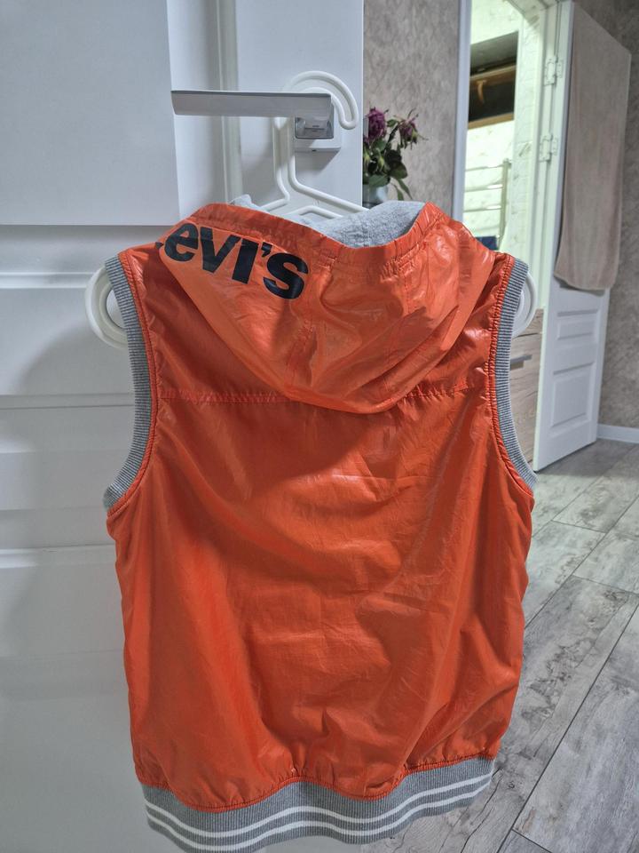 Безрукавка Levi's