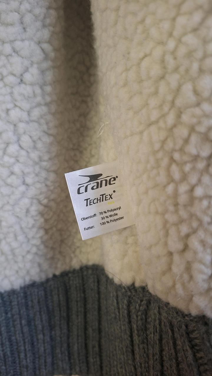 Тёплый кардиган от Alex Crane