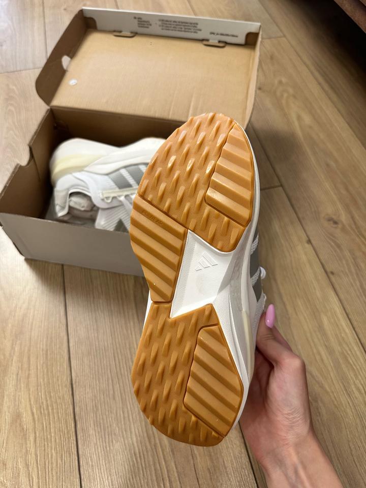 Кроссовки Adidas