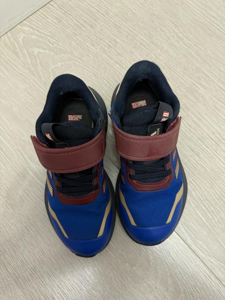 Детские кроссовки Adidas&Marvel