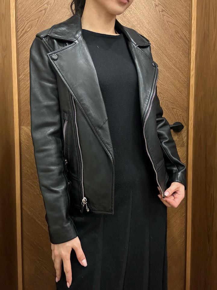 Кожаная куртка Massimo dutti