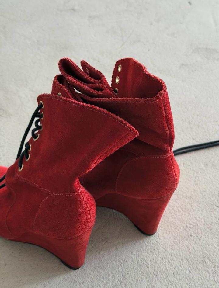 Сапоги Betsey Jowson