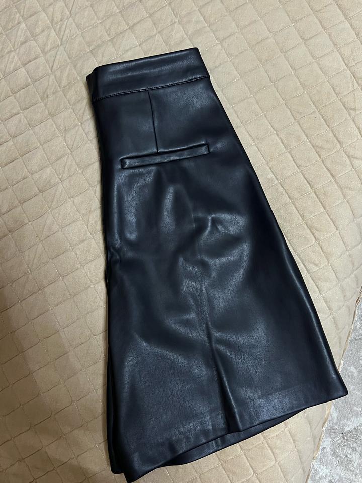 Бермуды Ostin