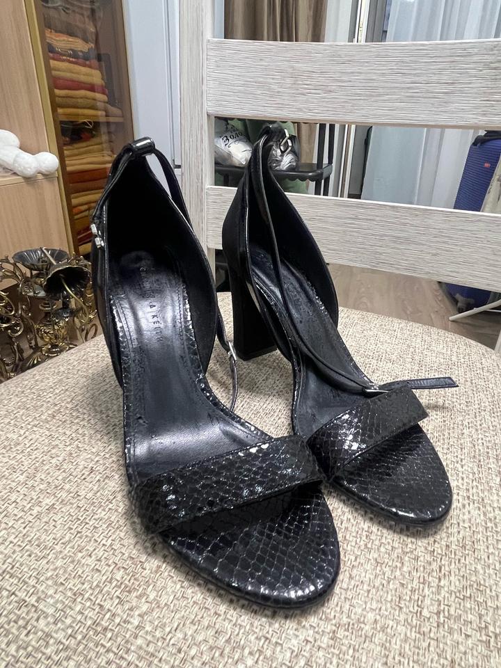 Туфли Charles Keith