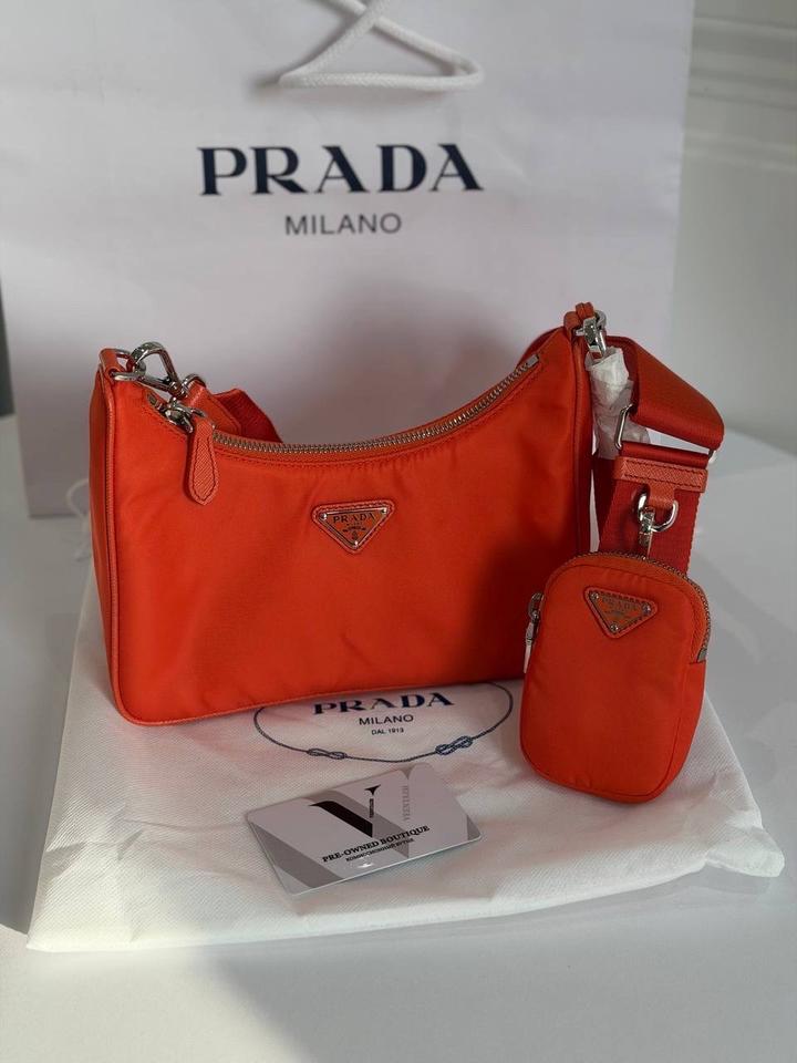Сумка Prada Re-Edition 2005