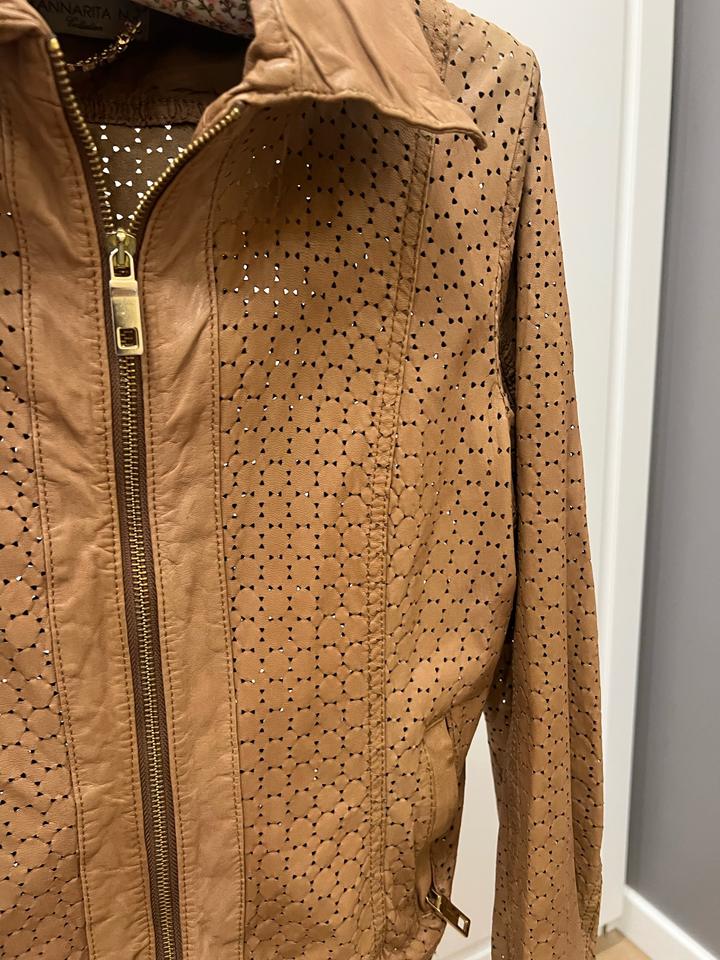 Кожаная куртка Annarita N