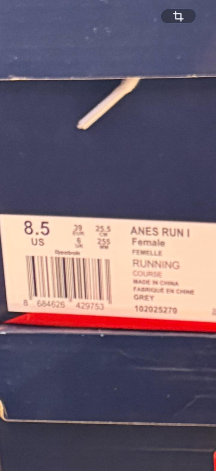 Женские кроссовки от Reebok