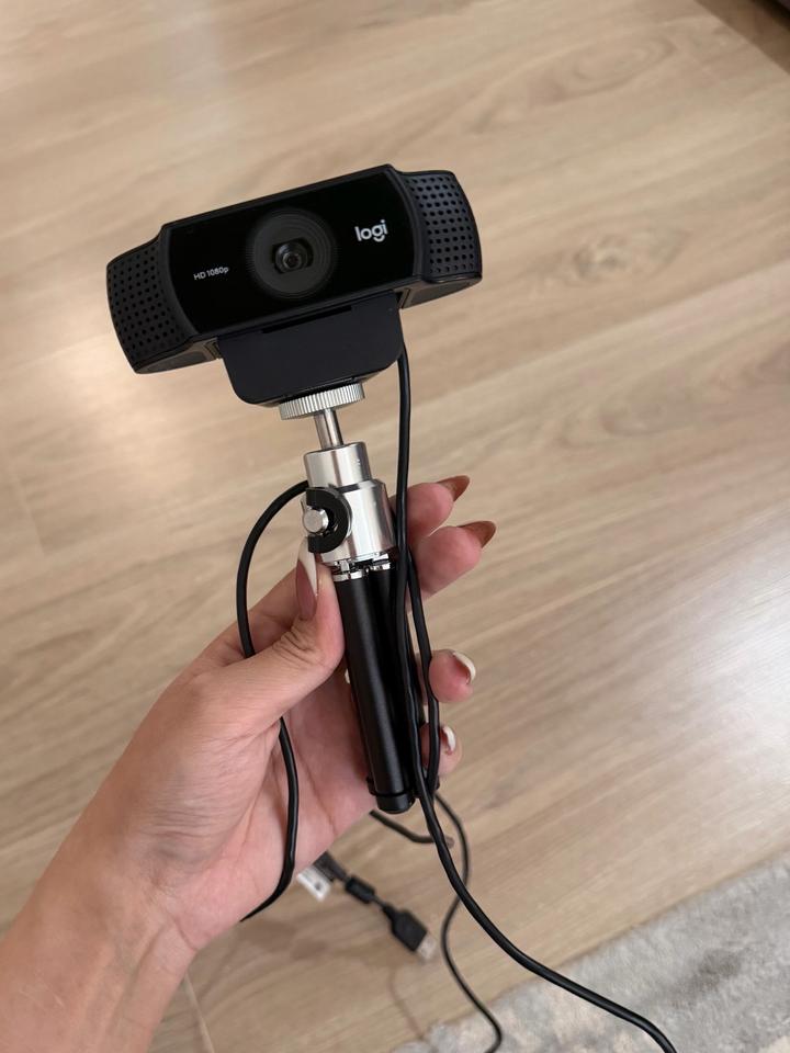 веб камера logitech 1080