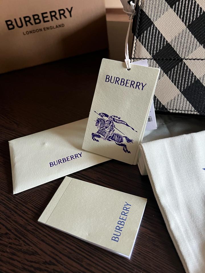 Сумка Burberry
