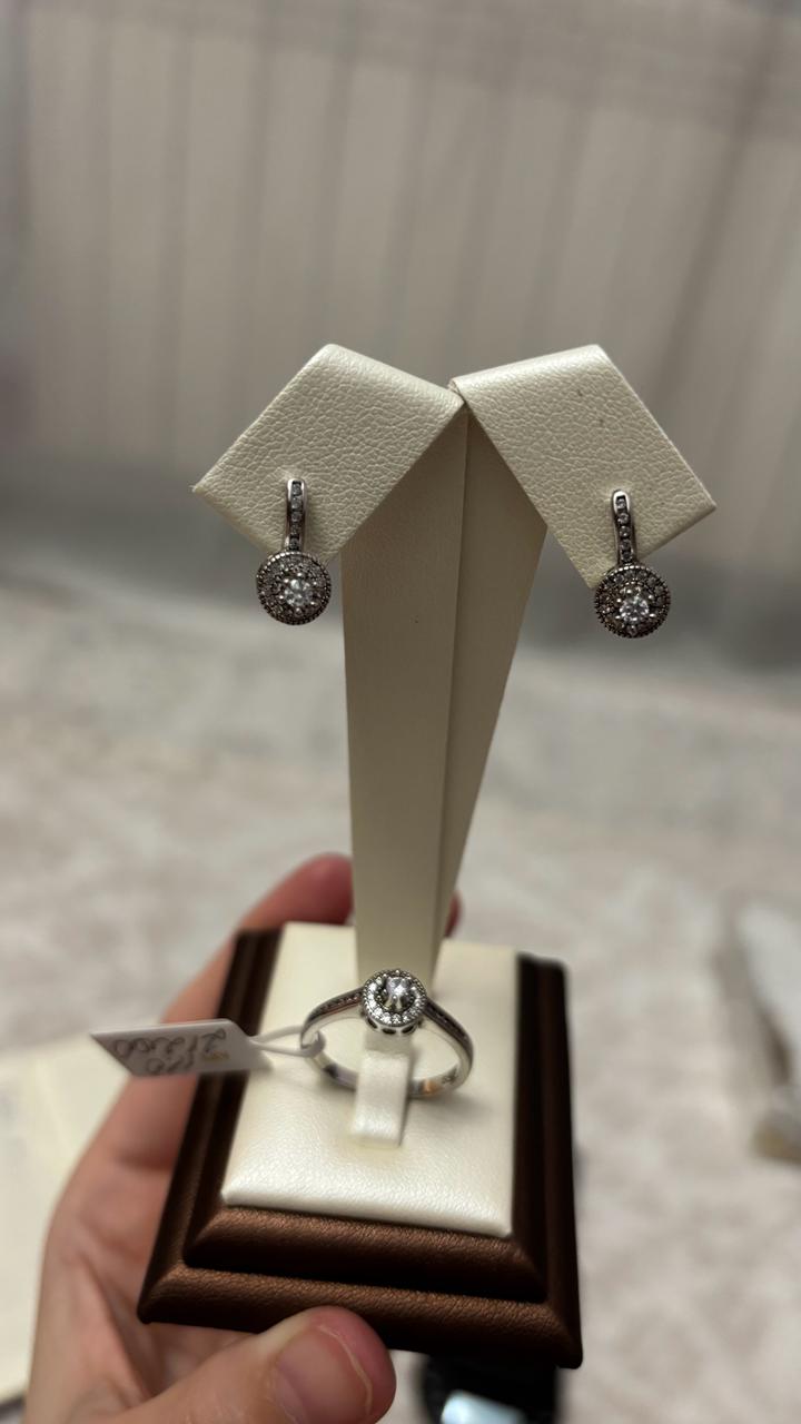 Серебряный набор форма под бриллиант 925 проба