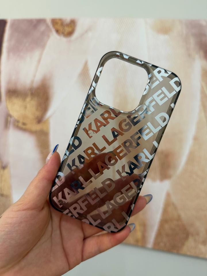 Чехол на iPhone 15pro Karl Lagerfeld