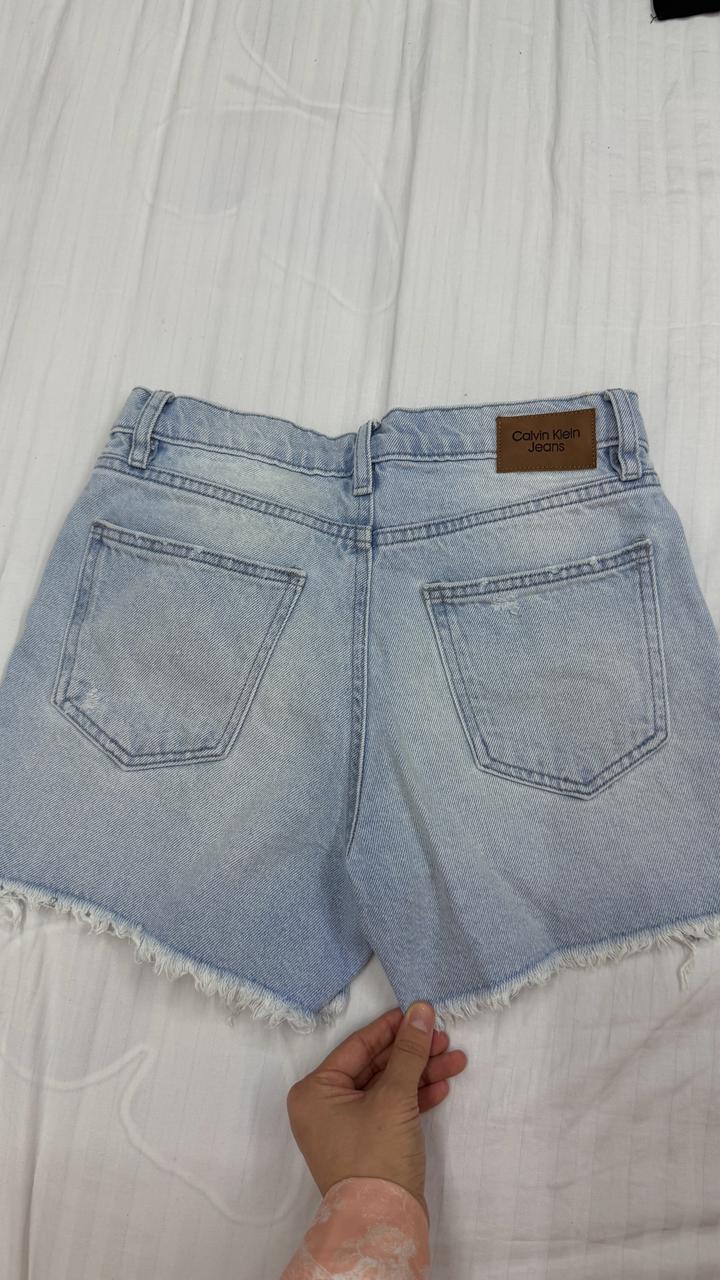 Шорты женские светлые Calvin Klein, оригинал. 25 размер XS