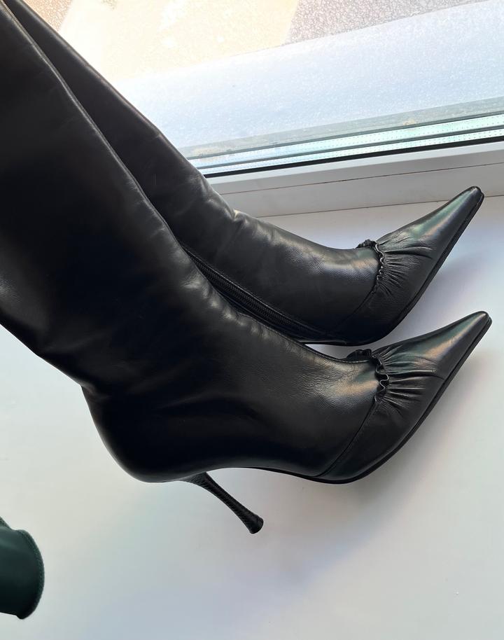 Сапоги на шпильке