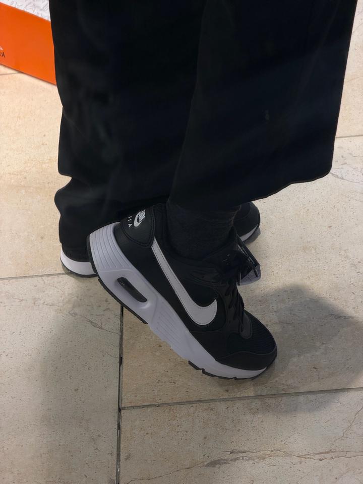 Женские кроссовки Nike Air max