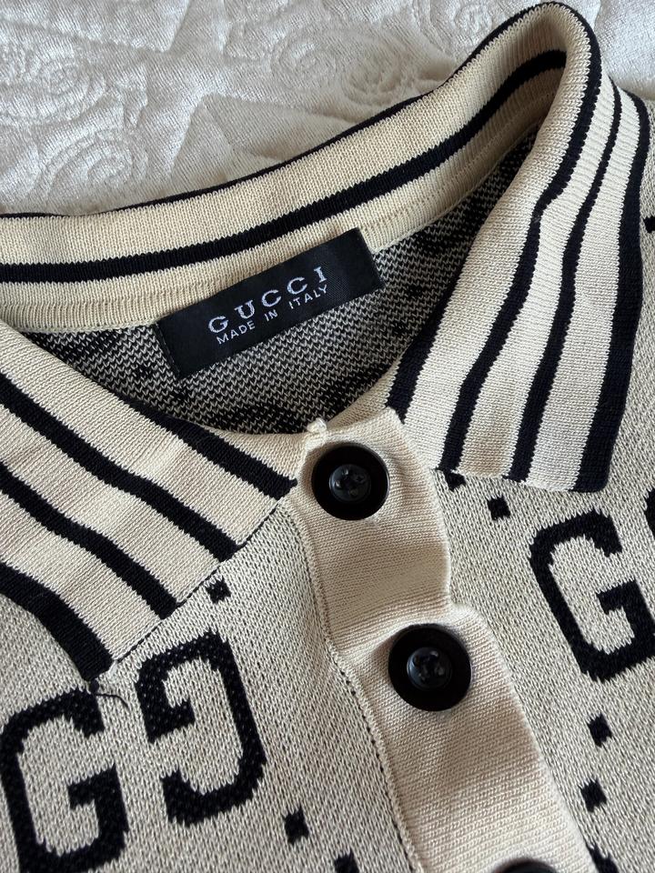 Бежевая кофточка Gucci