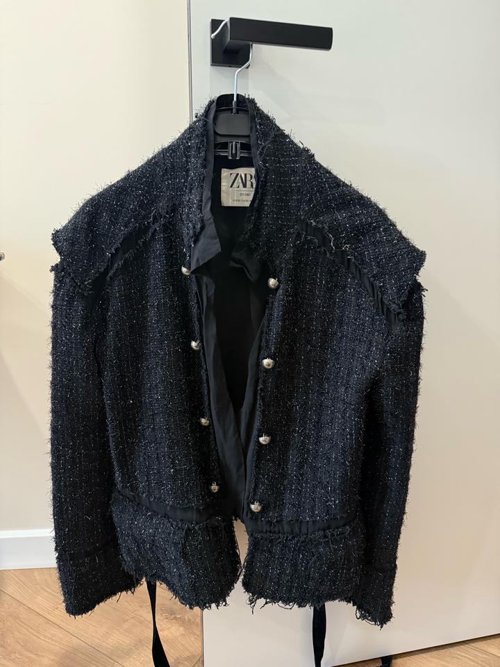 Жакет Zara Studio на бархатном ремешке