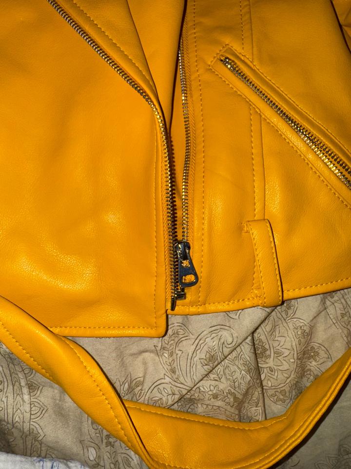 Укороченная джинсовка Pull&Bear