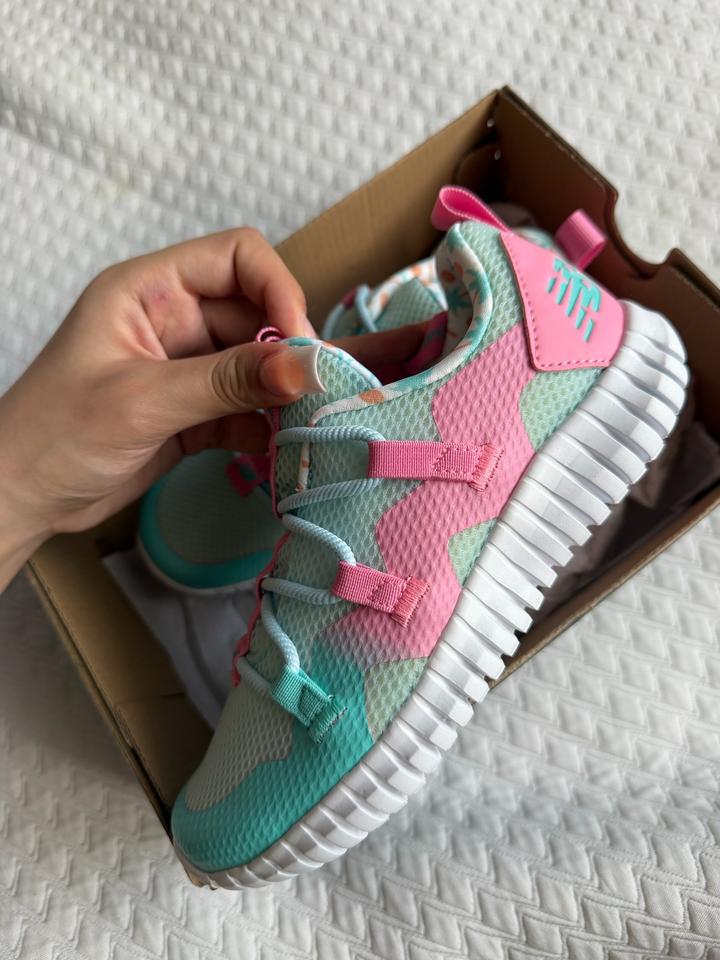 Кроссовки спортивные new balance