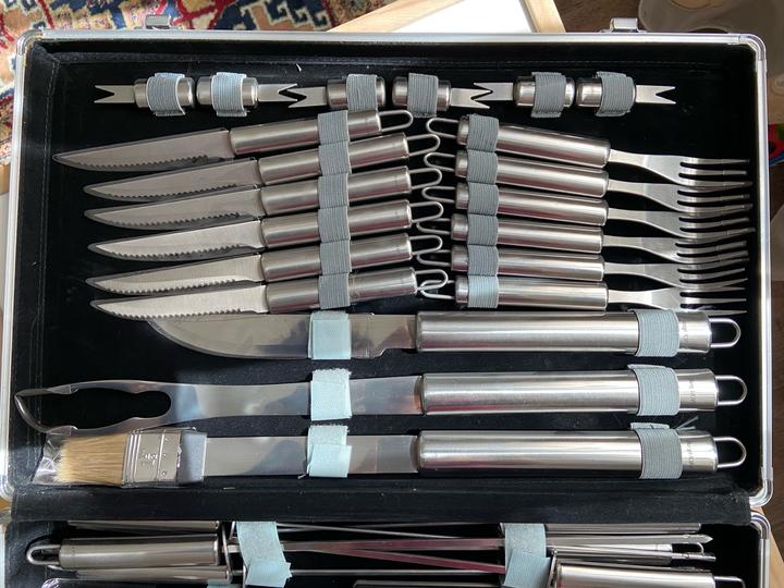 Новый набор для барбекю на 32 предмета, Berghoff.