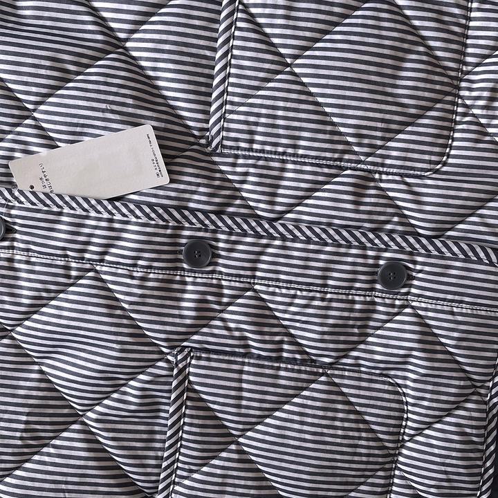 Стеганная куртка-бомбер Uniqlo