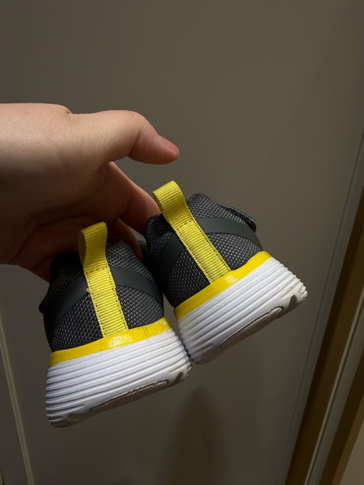 Кроссовки Skechers детские