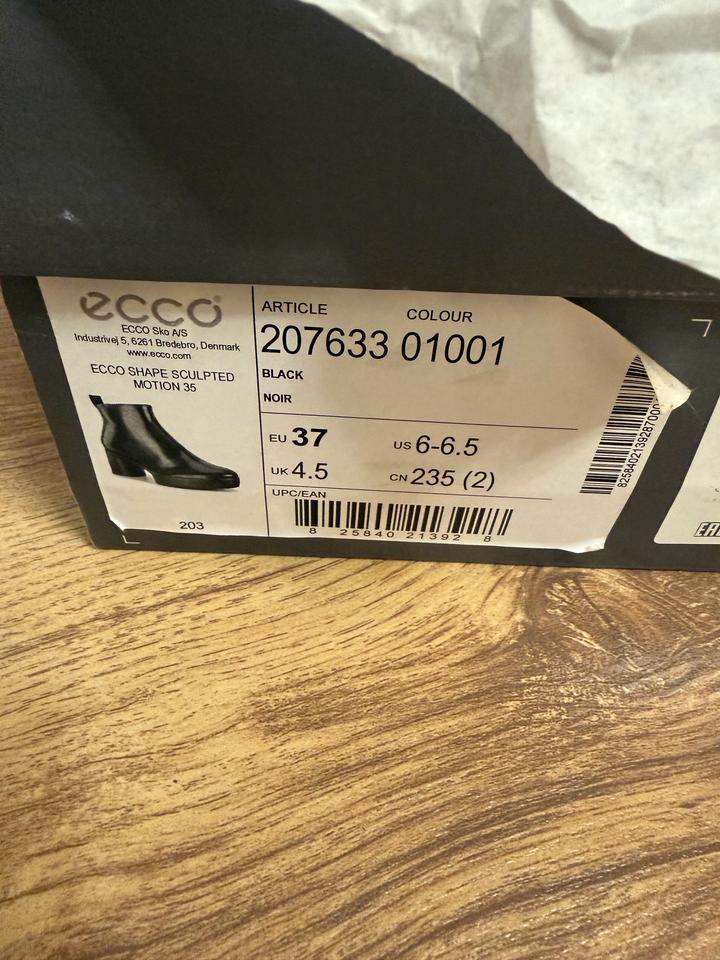 Женские полусапожки ECCO Shape Sculpted Motion 55