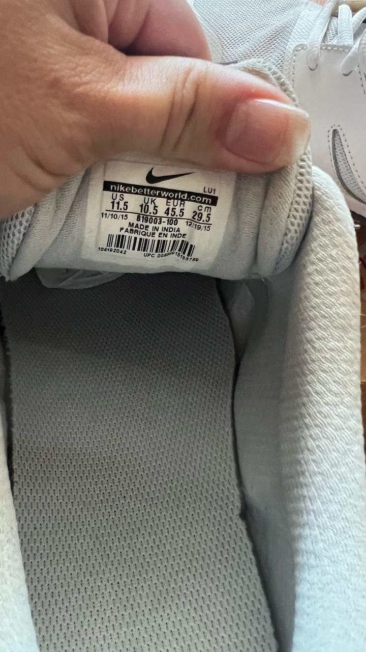 Кроссовки Nike, 45-46 рр , новые