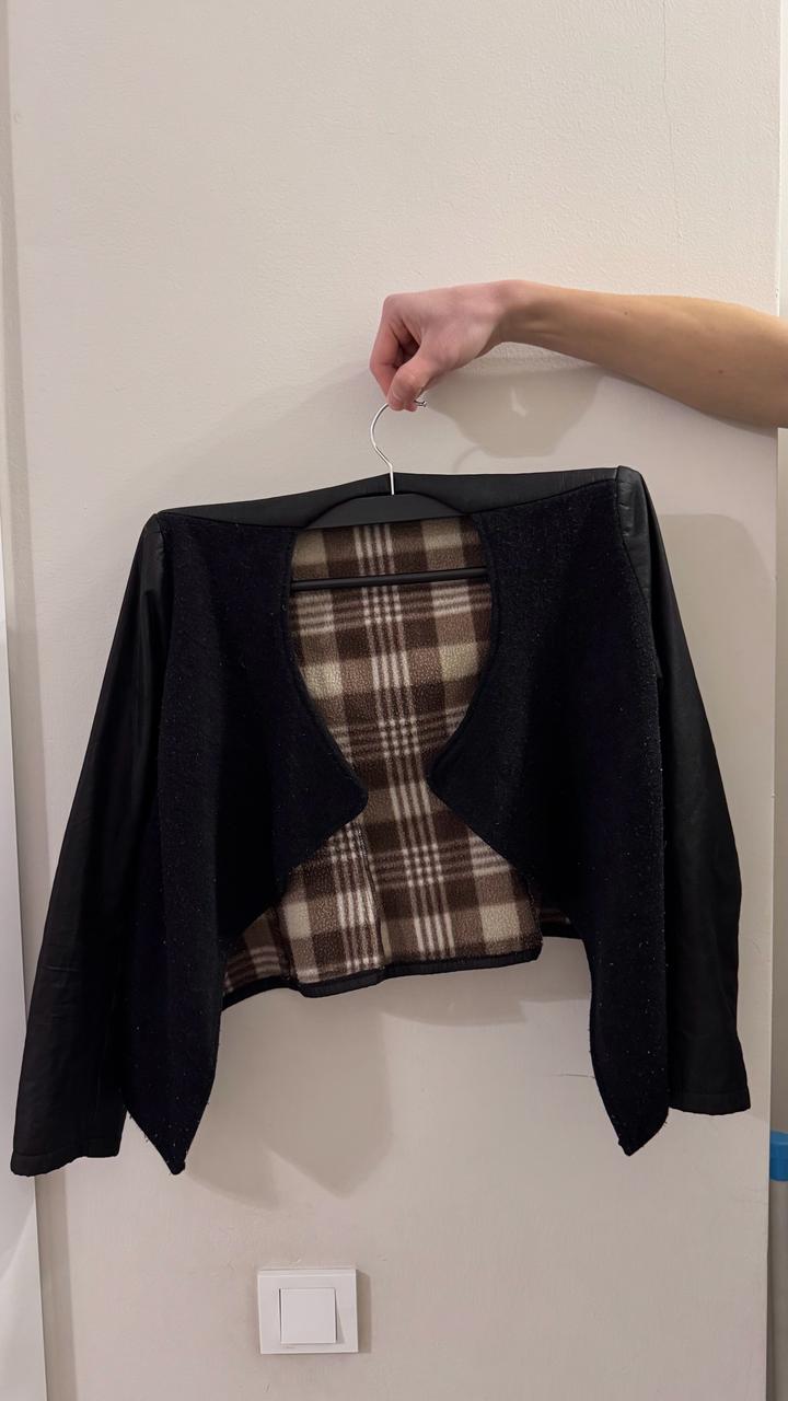 Черный жакет