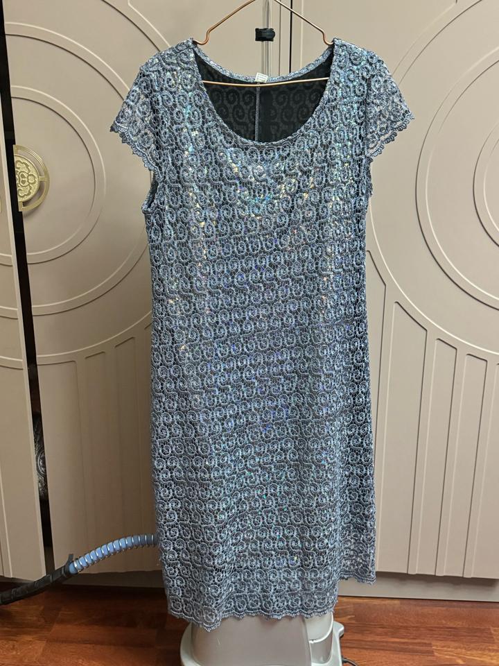 Платье вечернее